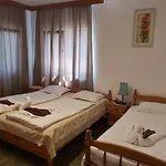 Guest Grudovi Guest house