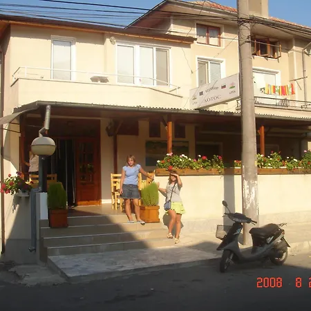 Guest house Guest Grudovi Obzor