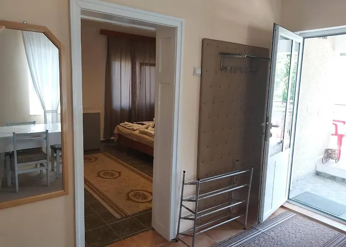 Guest house Guest Grudovi 2*